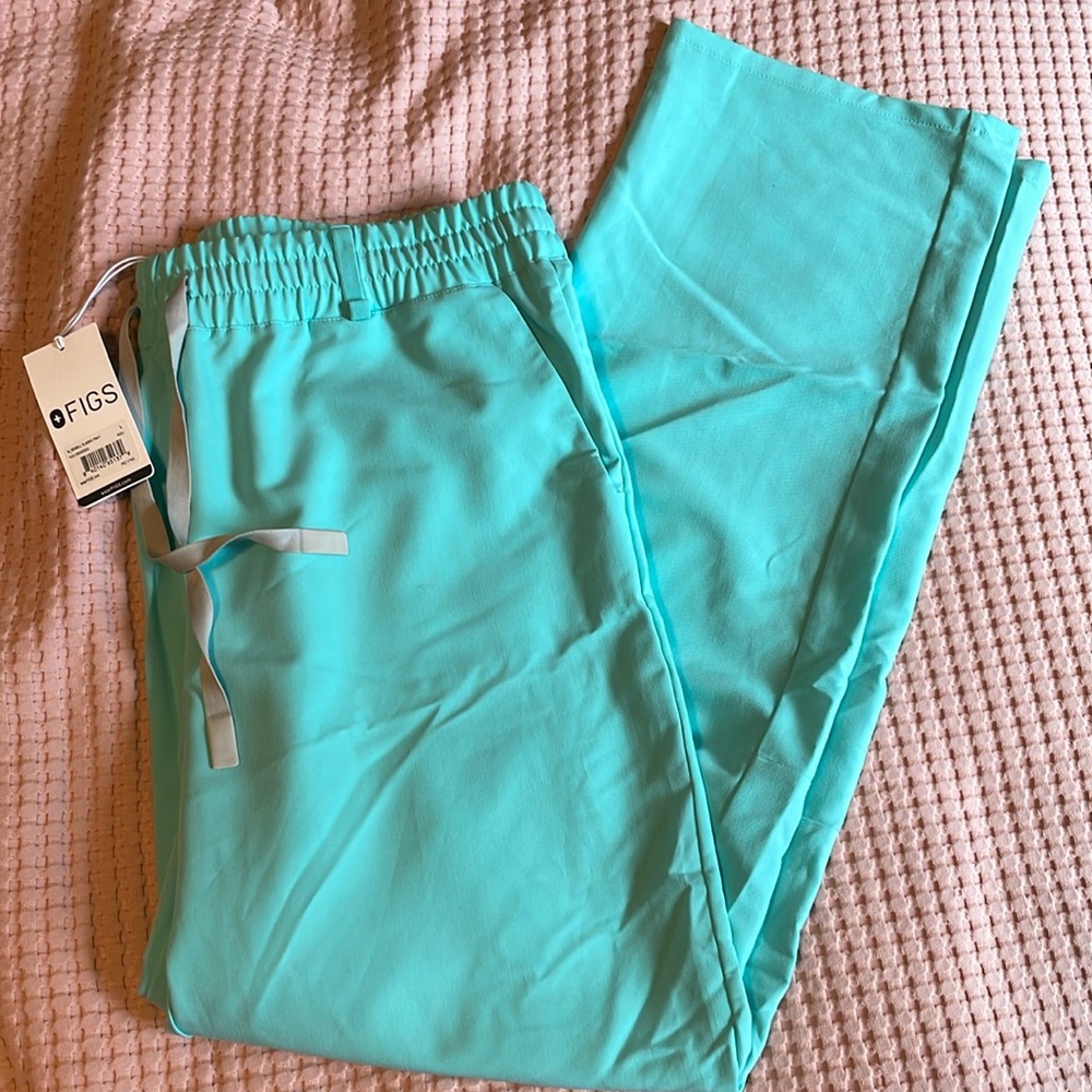 Figs scrub pants/bottoms only. Sewell classic style size large fresh aqua color
